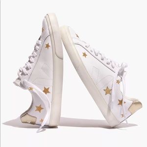 Madewell x Veja Esplar Low Sneakers in Embroidered Star